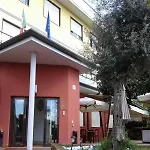 New Ipoint Szálloda
