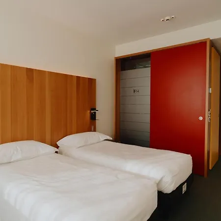 New Ipoint Hotel