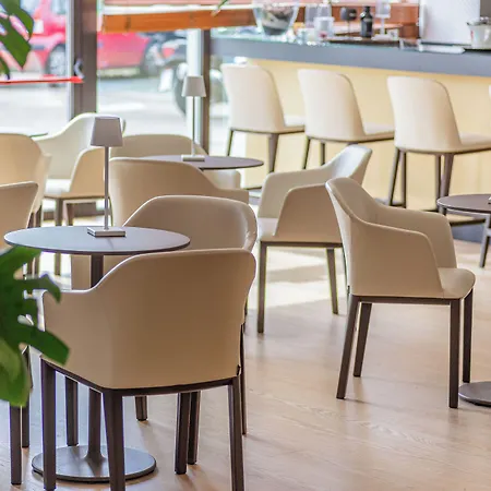 Szálloda New Ipoint 4*