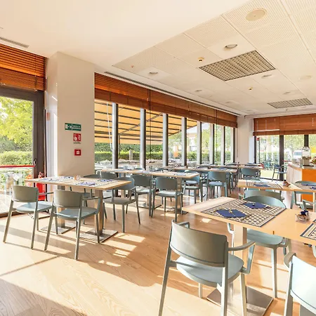 Szálloda New Ipoint 4*