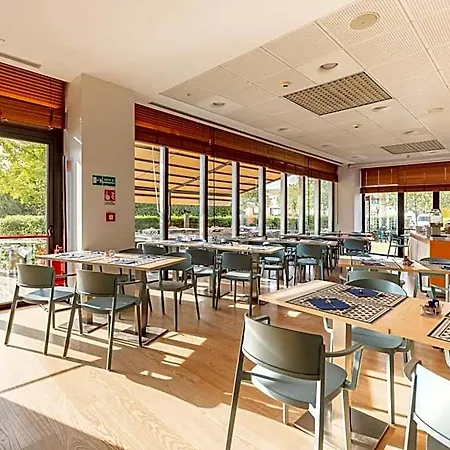 Hotell New Ipoint 4*
