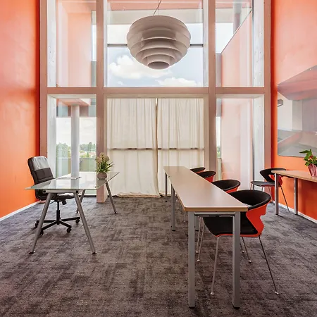 New Ipoint Hotel 4*